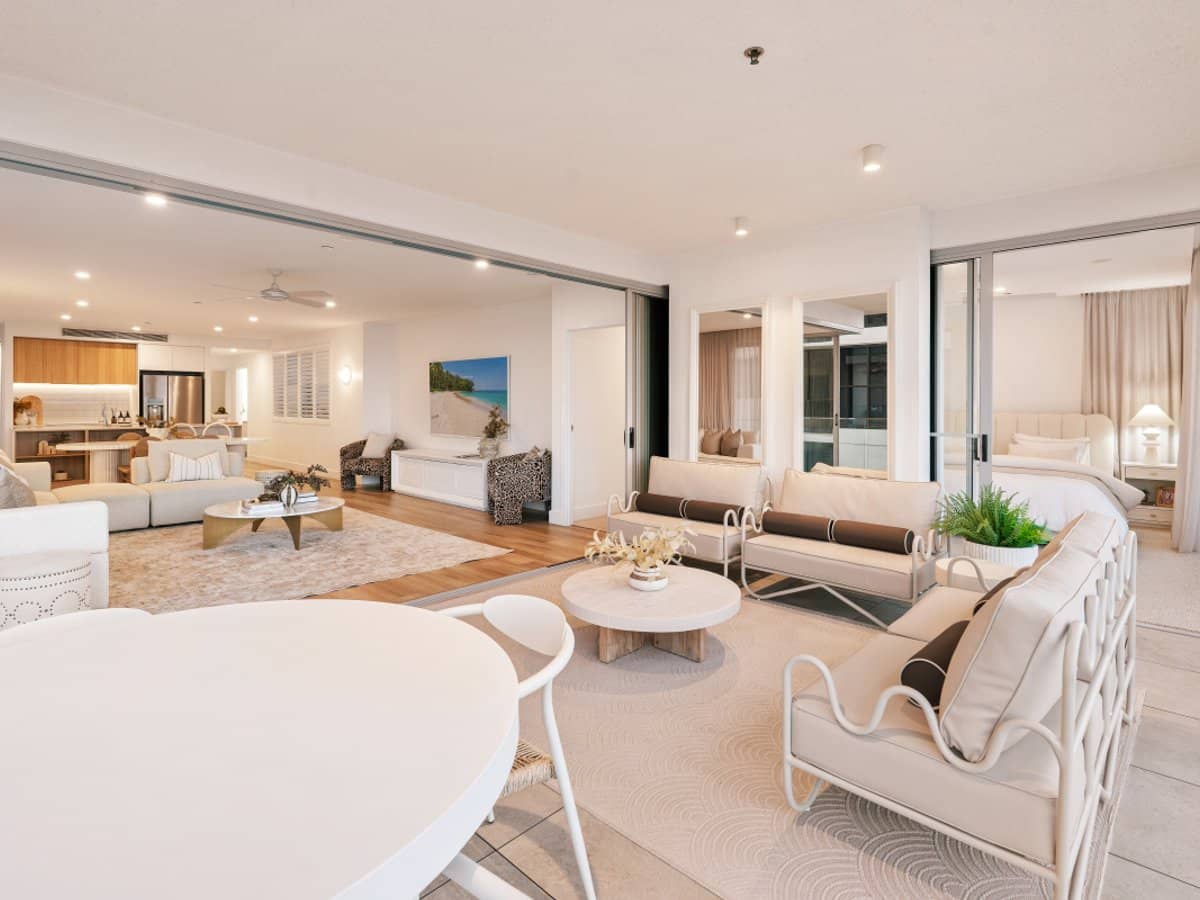 536 Marine Parade, BIGGERA WATERS - Thumbnail 11