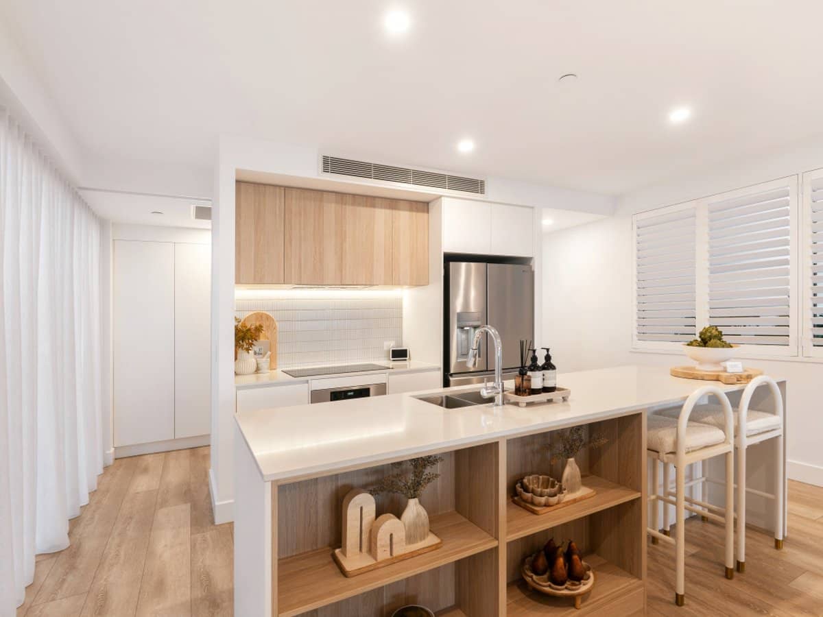 536 Marine Parade, BIGGERA WATERS - Thumbnail 16