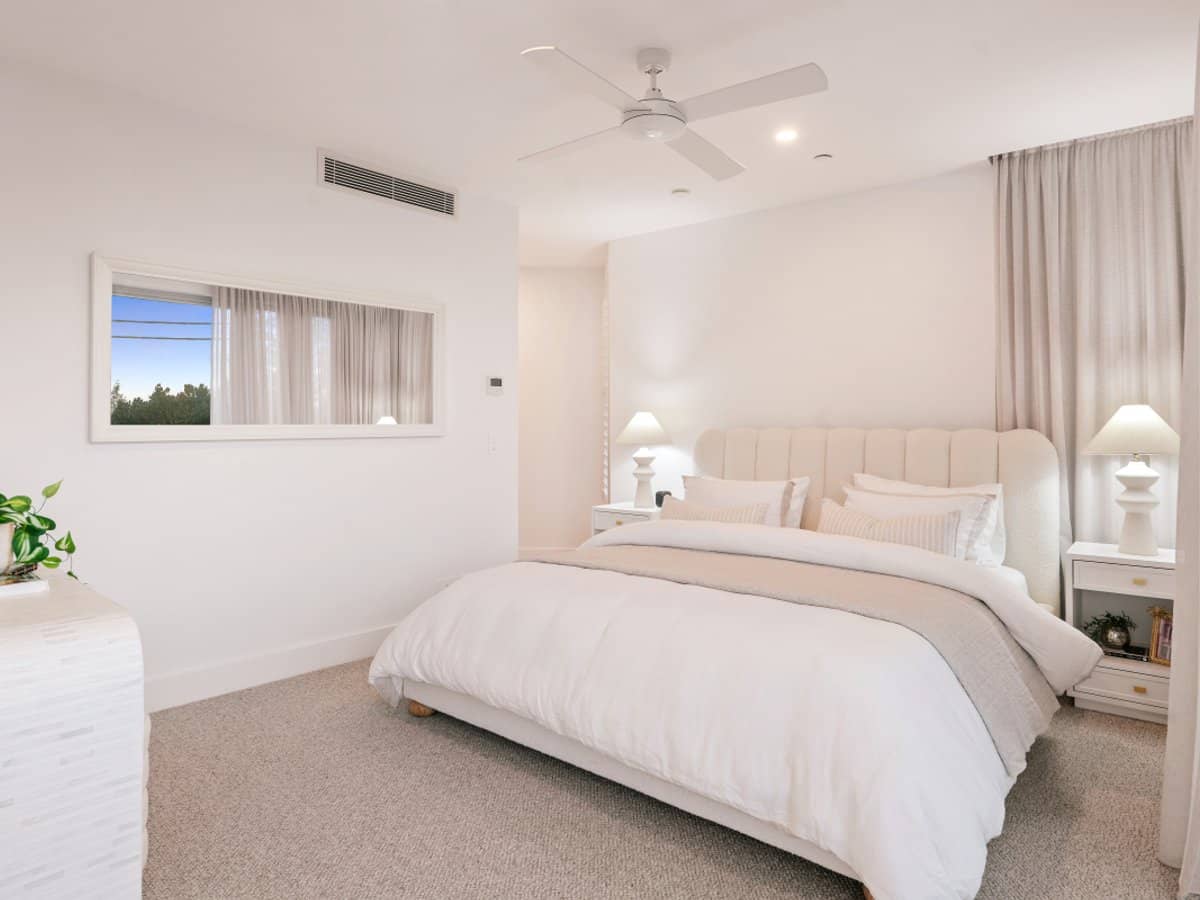 536 Marine Parade, BIGGERA WATERS - Thumbnail 20