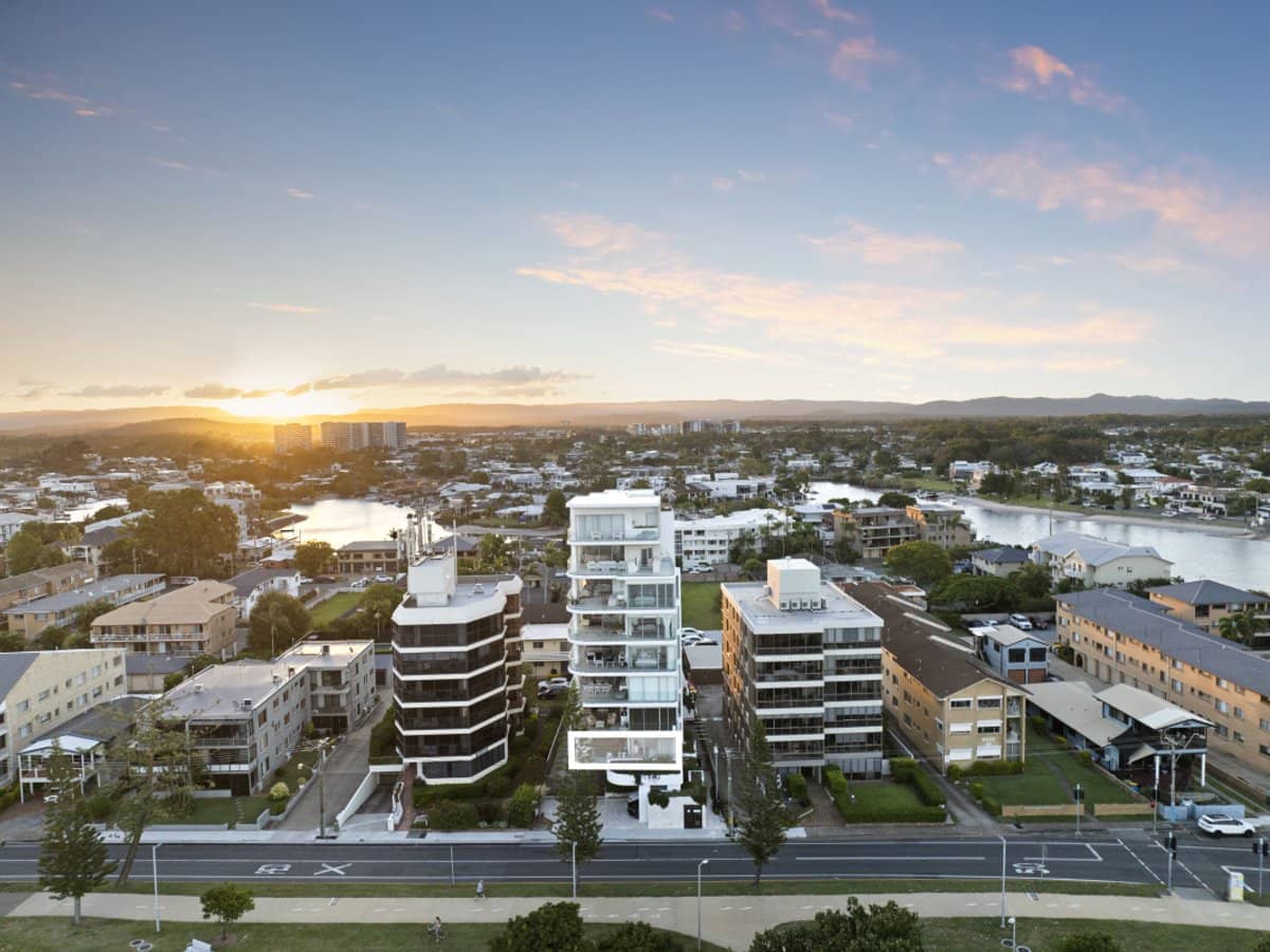 536 Marine Parade, BIGGERA WATERS - Thumbnail 32