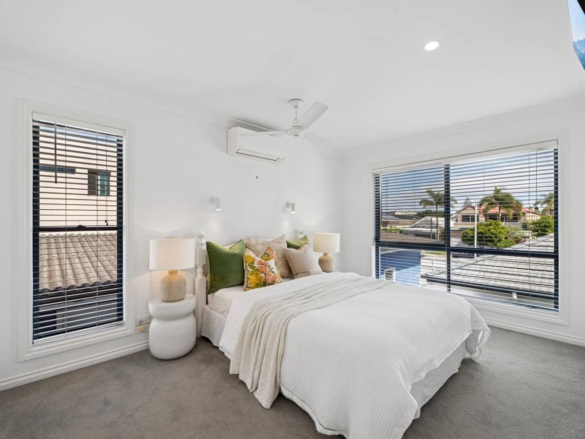 31 Tamborine Street, MERMAID BEACH - Thumbnail 10