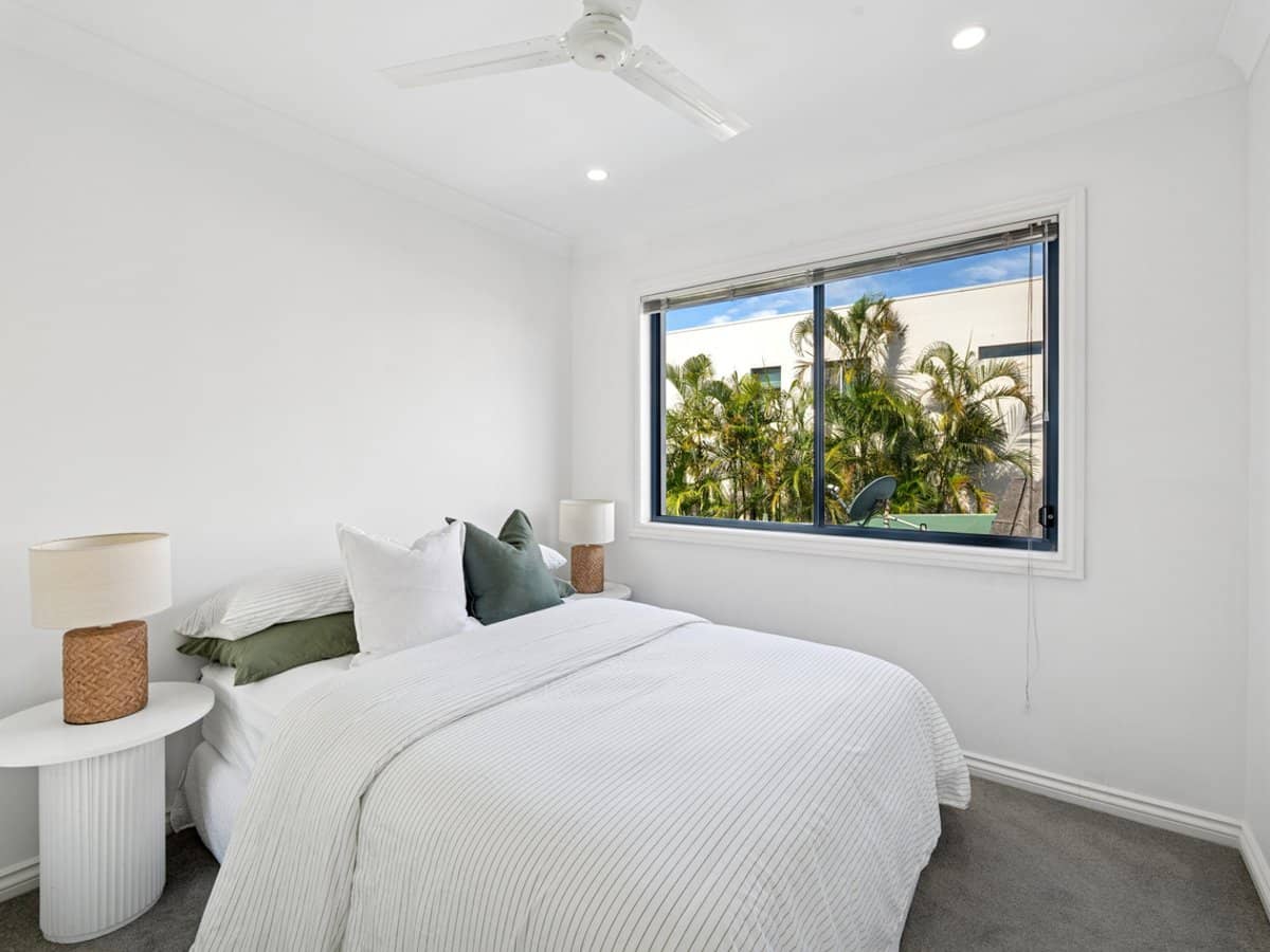 31 Tamborine Street, MERMAID BEACH - Thumbnail 13