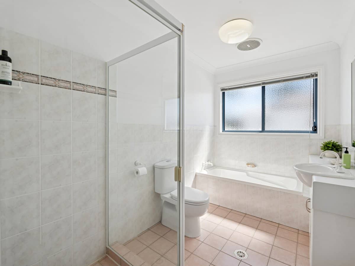 31 Tamborine Street, MERMAID BEACH - Thumbnail 14