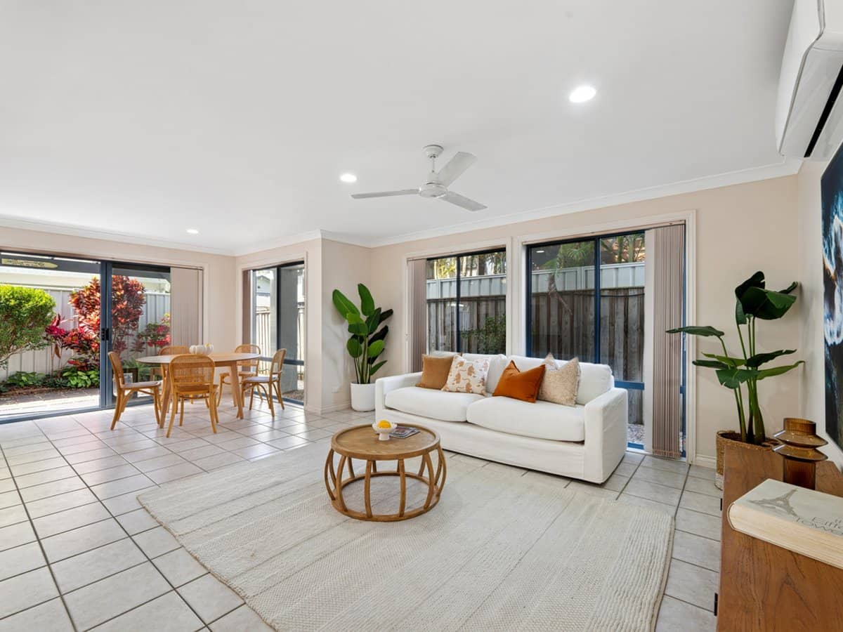 31 Tamborine Street, MERMAID BEACH - Thumbnail 19