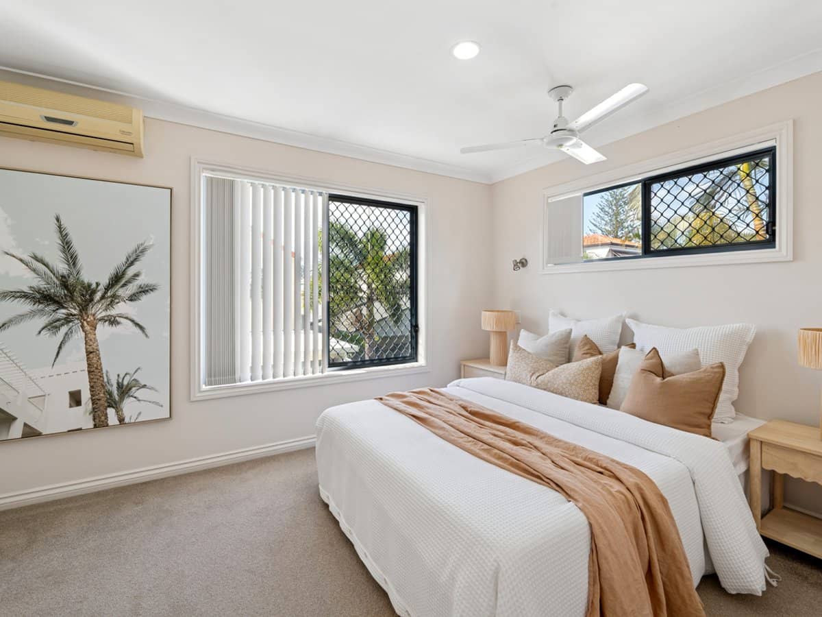 31 Tamborine Street, MERMAID BEACH - Thumbnail 22