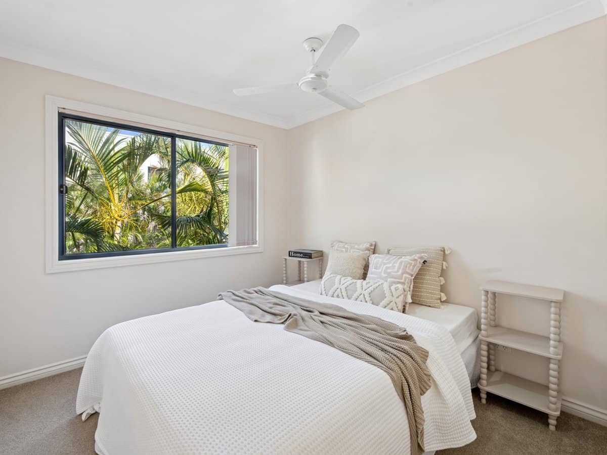 31 Tamborine Street, MERMAID BEACH - Thumbnail 25