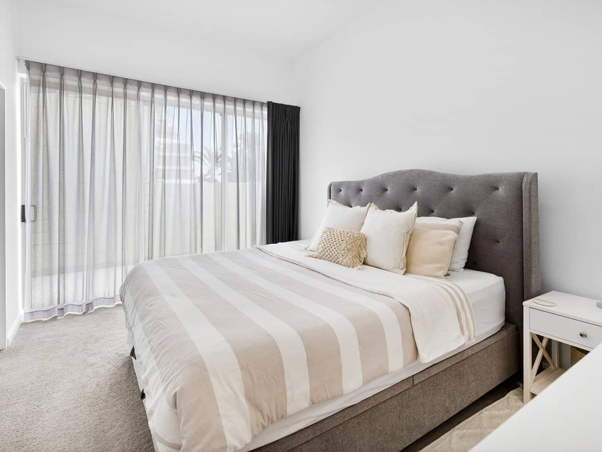 142 The Esplanade, SURFERS PARADISE - Thumbnail 10