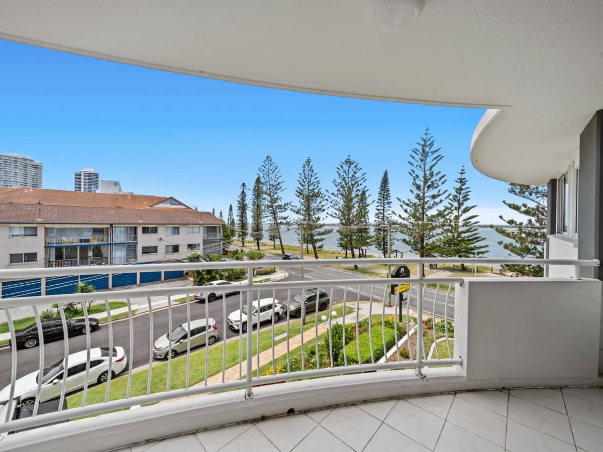510 Marine Parade, BIGGERA WATERS - Thumbnail 11