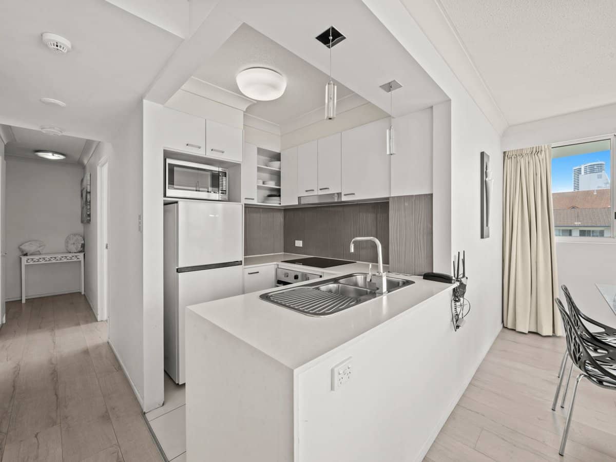 510 Marine Parade, BIGGERA WATERS - Thumbnail 3