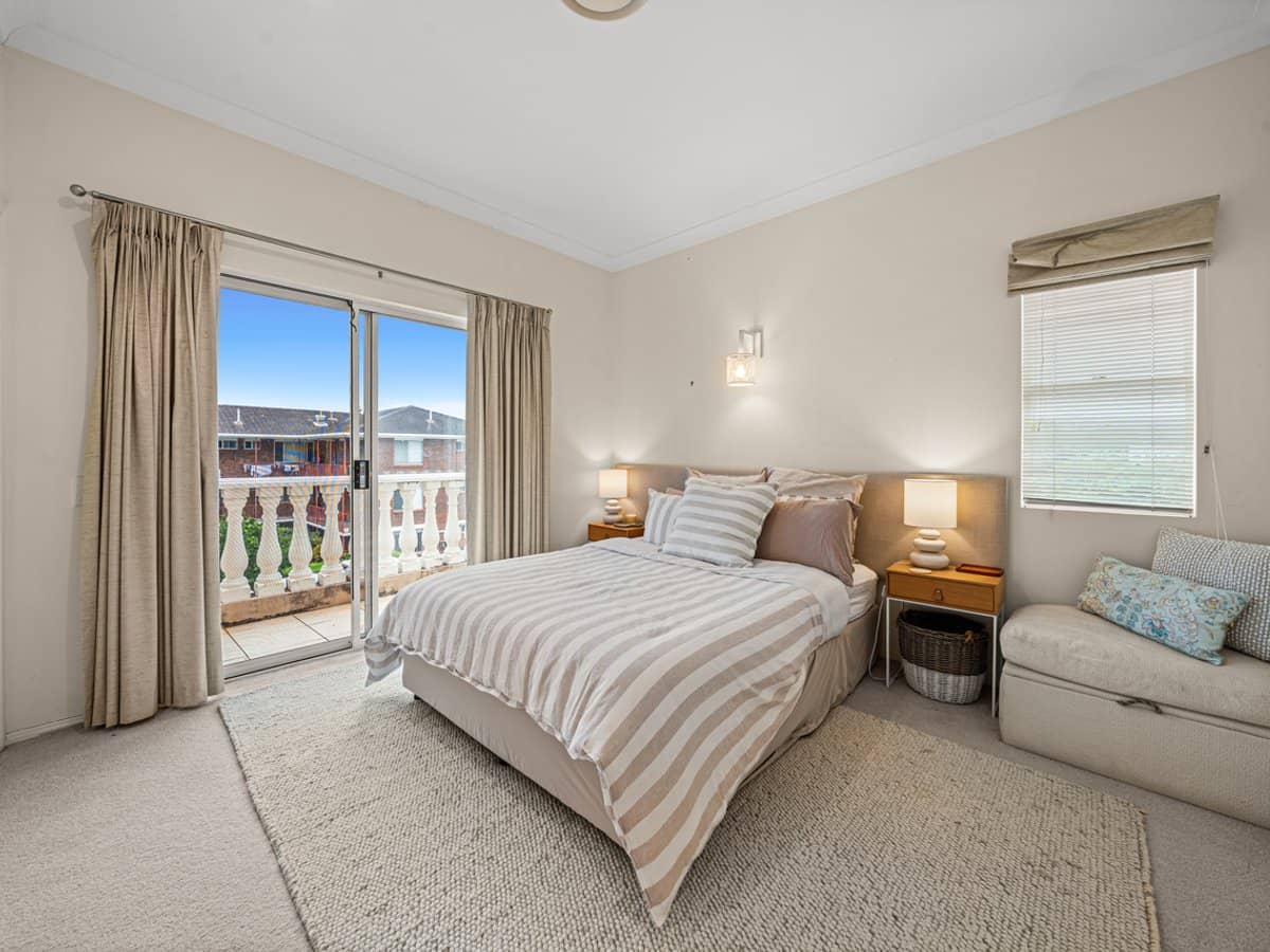 32-34 First Avenue, BROADBEACH - Thumbnail 10