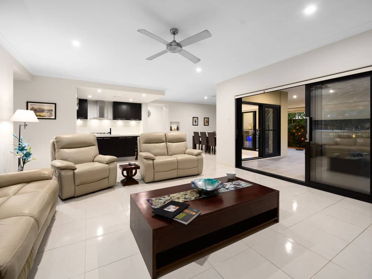 15 Carpenters Drive, COOMERA - Thumbnail 6