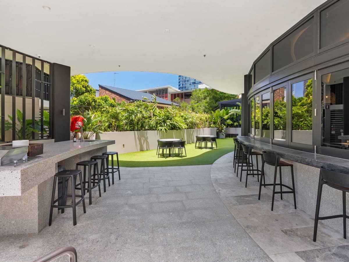 10-12 First Avenue, Broadbeach - Thumbnail 24