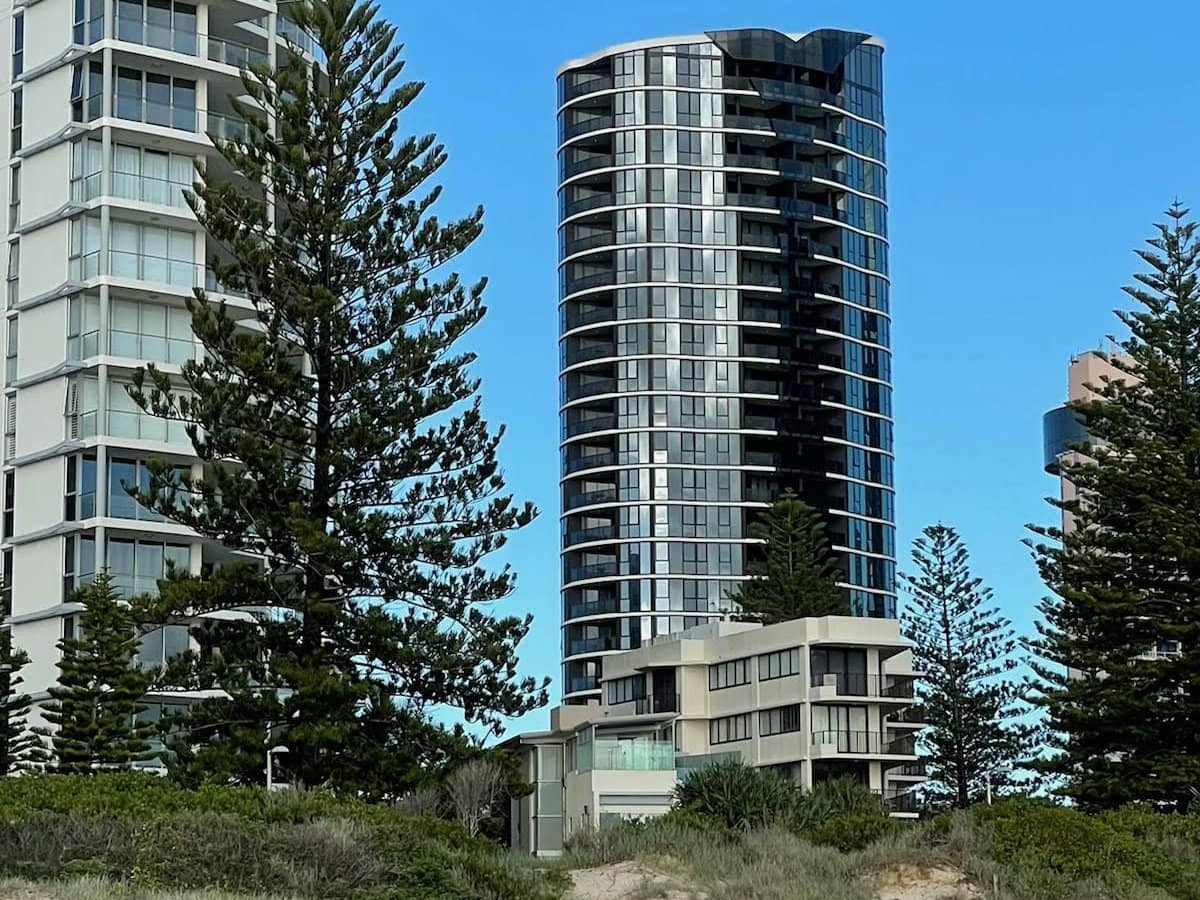 10-12 First Avenue, Broadbeach - Thumbnail 25