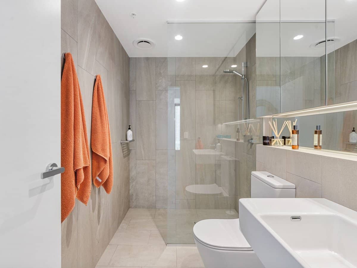 10-12 First Avenue, Broadbeach - Thumbnail 11