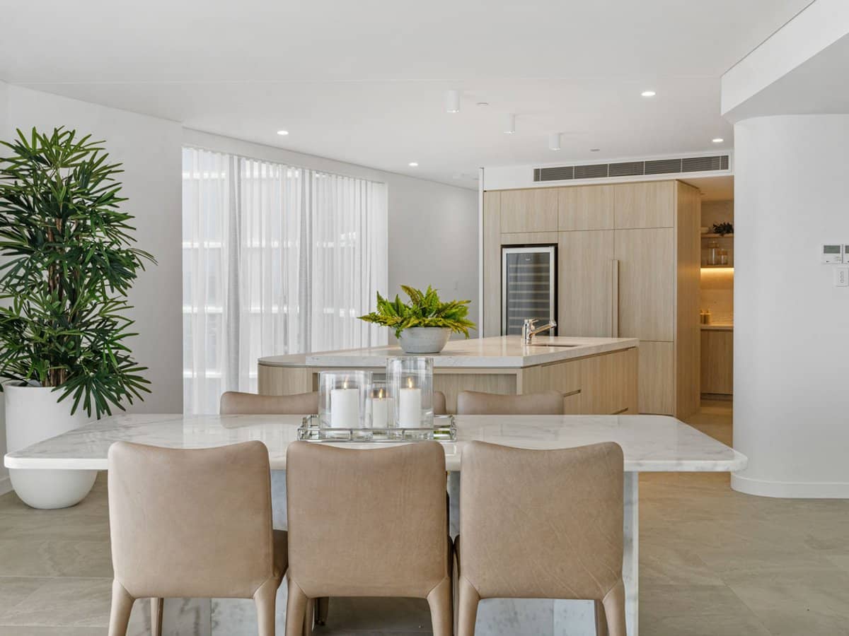 24 Woodroffe Avenue, Main Beach - Thumbnail 252