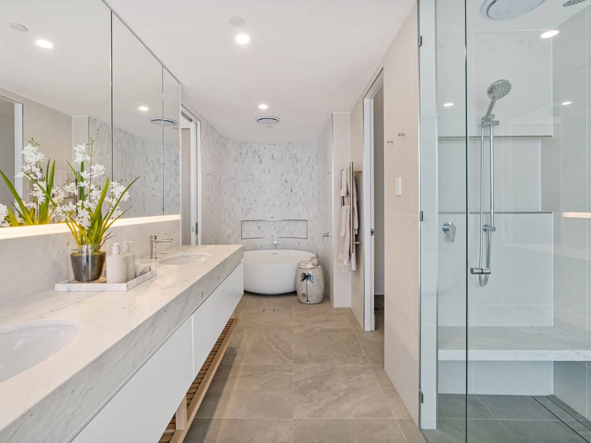 24 Woodroffe Avenue, Main Beach - Thumbnail 179