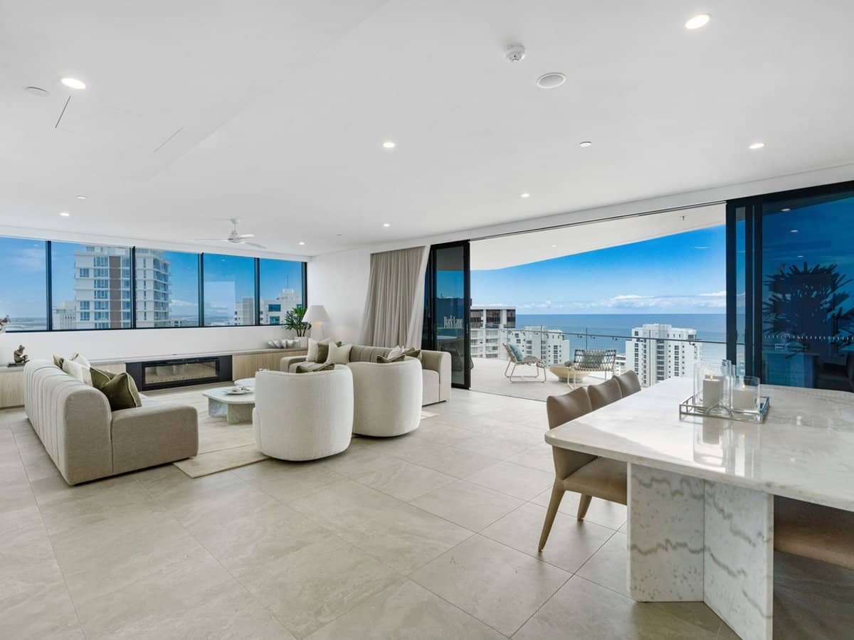 24 Woodroffe Avenue, Main Beach - Thumbnail 138