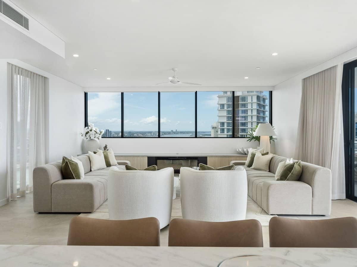 24 Woodroffe Avenue, Main Beach - Thumbnail 90