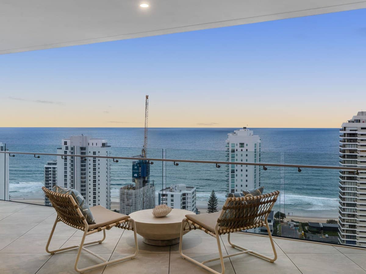 24 Woodroffe Avenue, Main Beach - Thumbnail 94