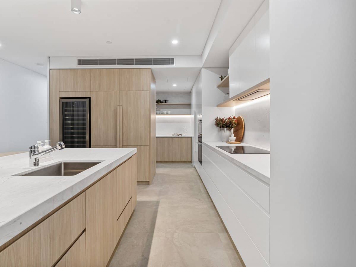 24 Woodroffe Avenue, Main Beach - Thumbnail 99