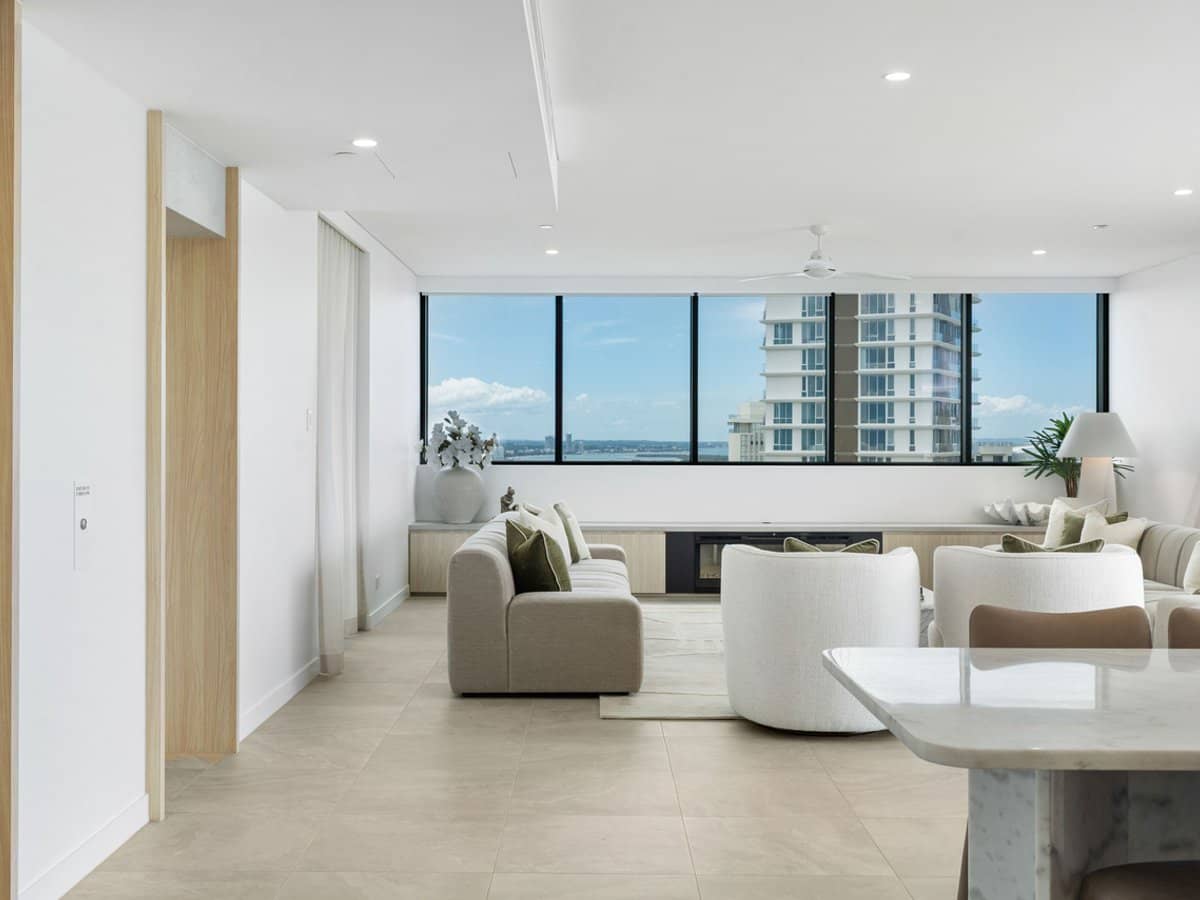 24 Woodroffe Avenue, Main Beach - Thumbnail 77