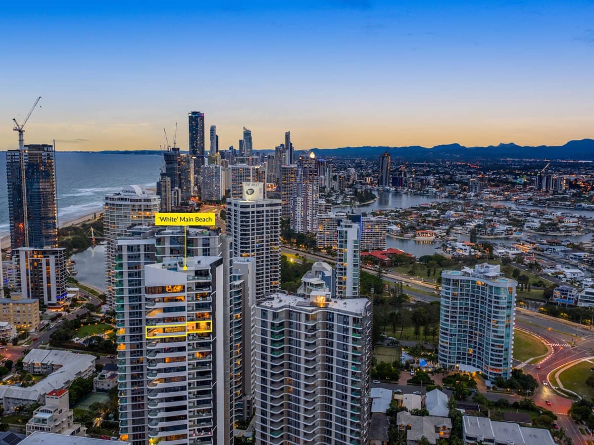 24 Woodroffe Avenue, Main Beach - Thumbnail 58