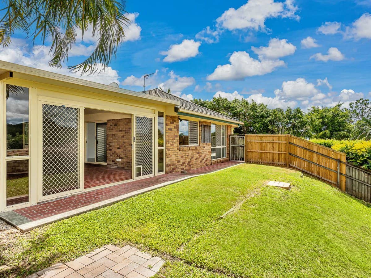 11 Sugarglider Lane, MUDGEERABA - Thumbnail 2