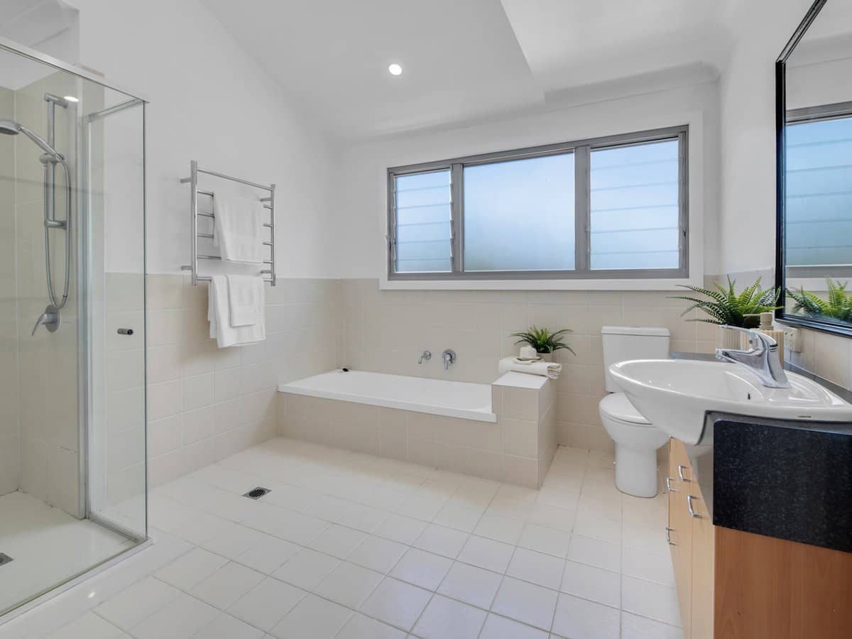 16 Patonga Street, ASHMORE - Thumbnail 21