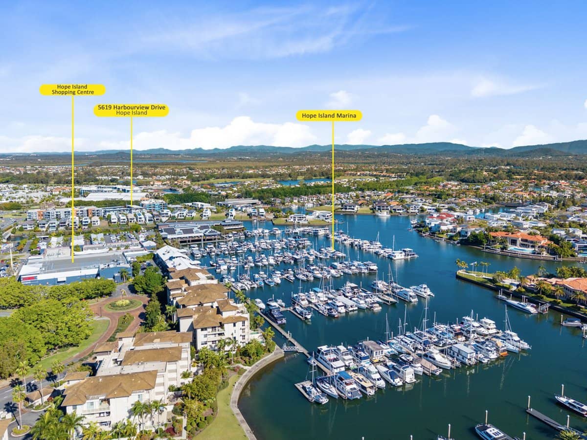 5614 Harbourview Drive, Hope Island - Thumbnail 9