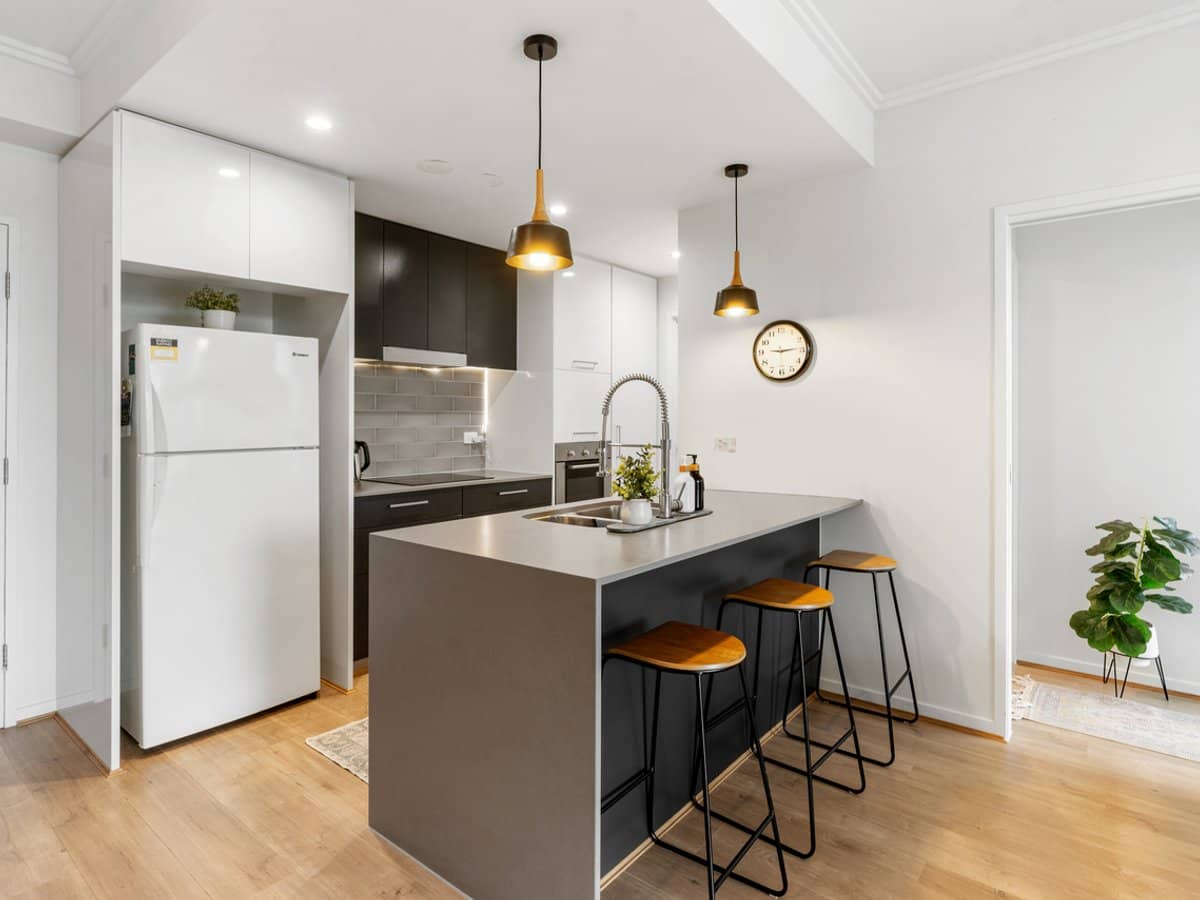 1-25 Parnell Boulevard, ROBINA - Thumbnail 2