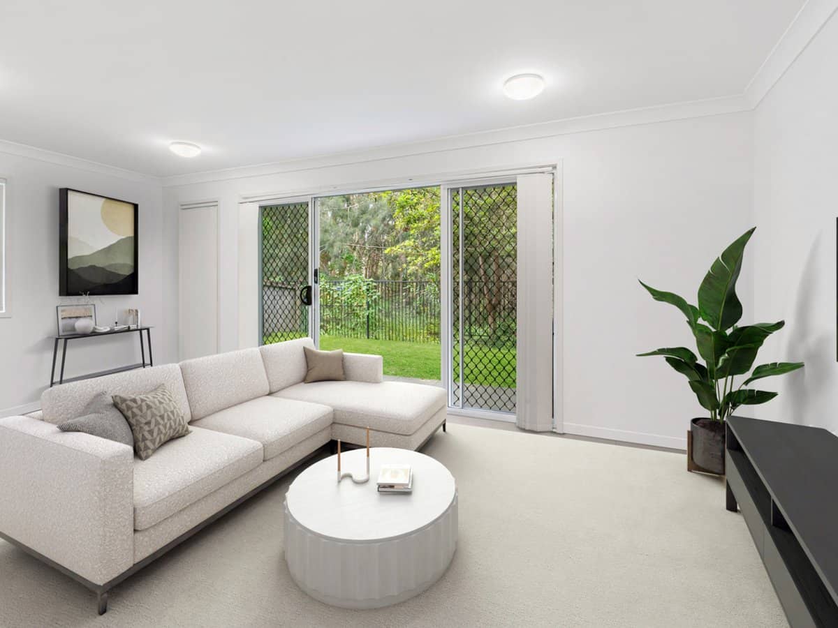 22 Yulia Street, Coombabah - Thumbnail 2