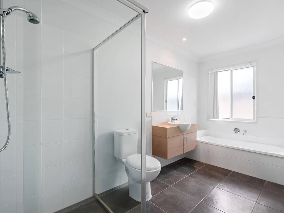 22 Yulia Street, Coombabah - Thumbnail 8