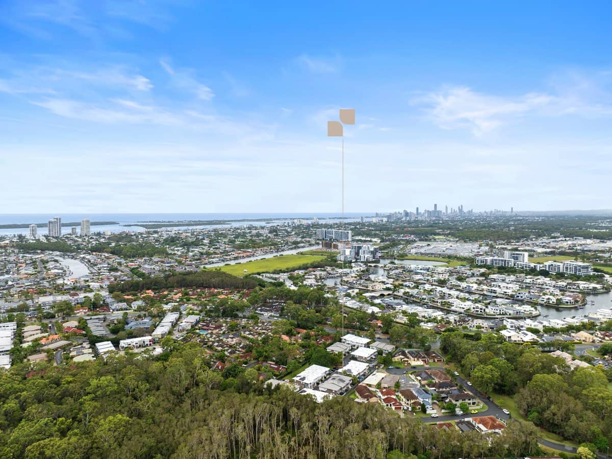 22 Yulia Street, Coombabah - Thumbnail 11