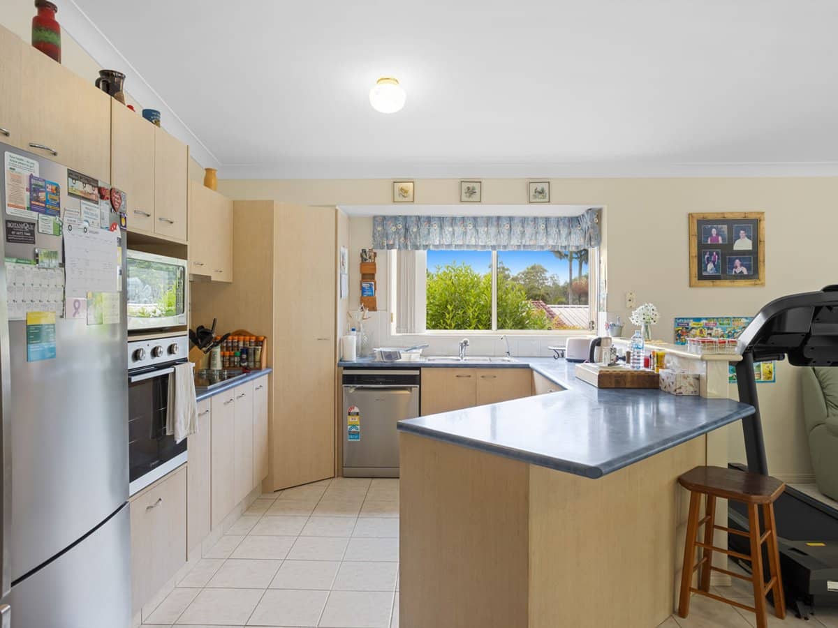 18 Equador Court, Pacific Pines - Thumbnail 3