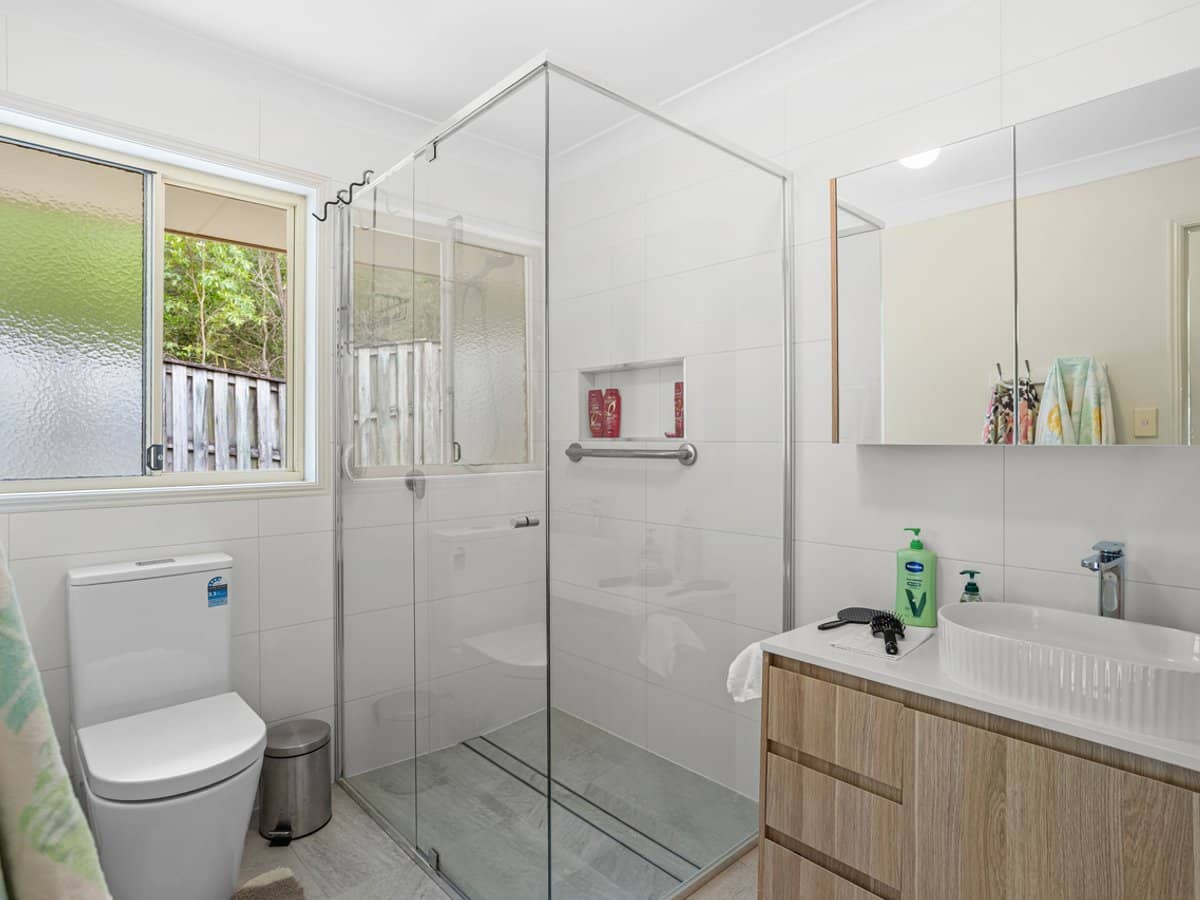 18 Equador Court, Pacific Pines - Thumbnail 9