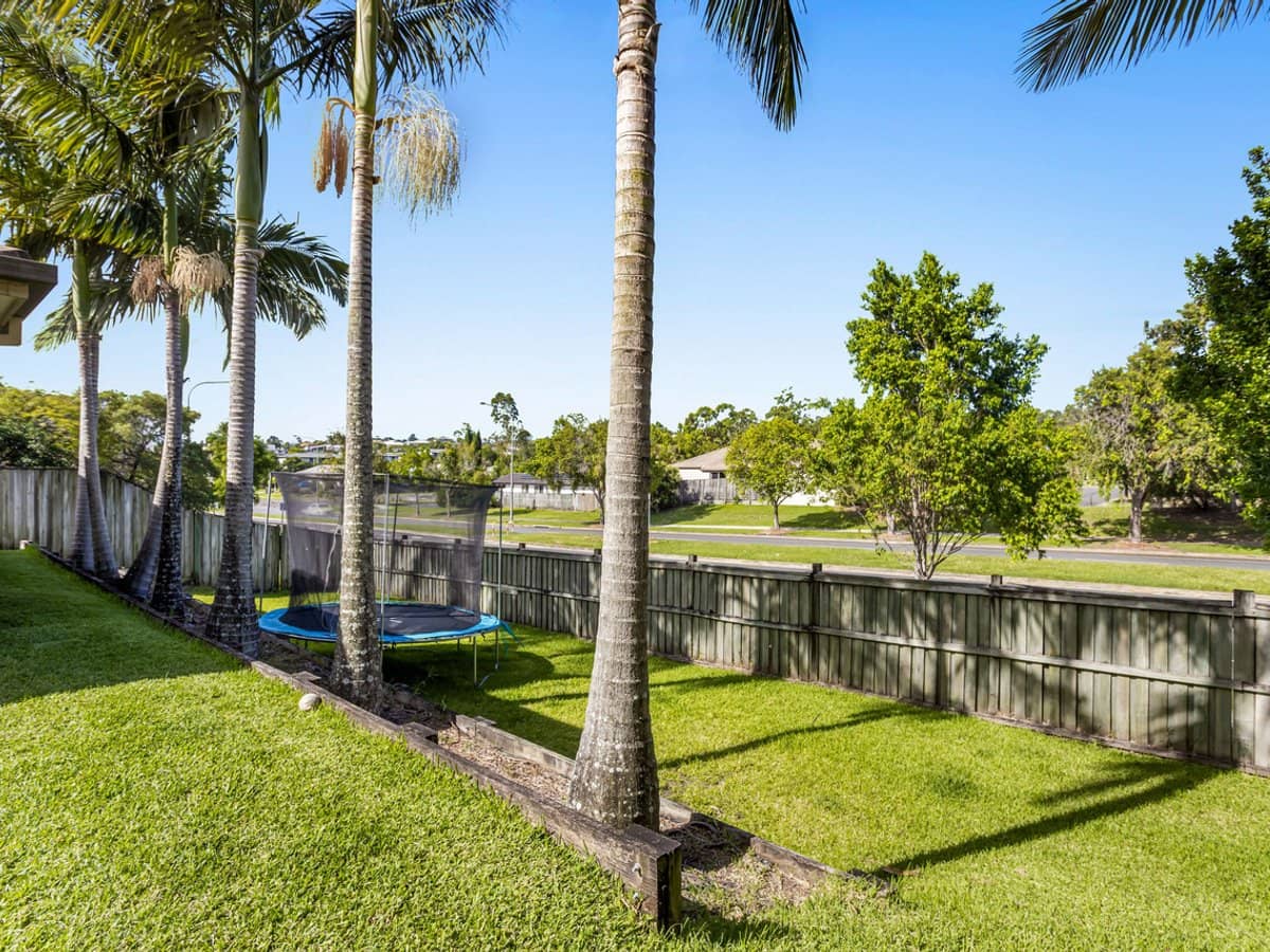 31 Witheren Circuit, Pacific Pines - Thumbnail 11