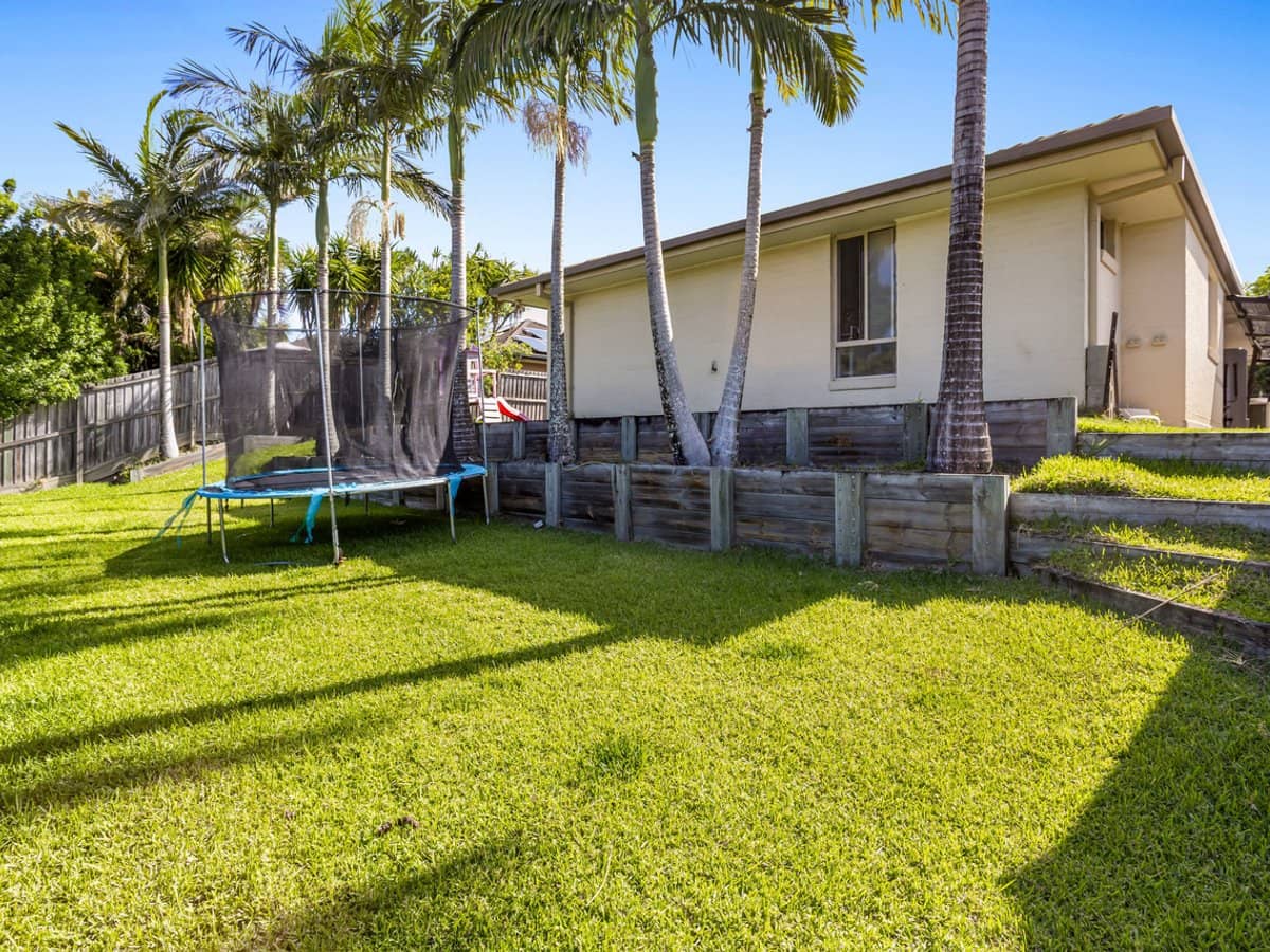 31 Witheren Circuit, Pacific Pines - Thumbnail 12