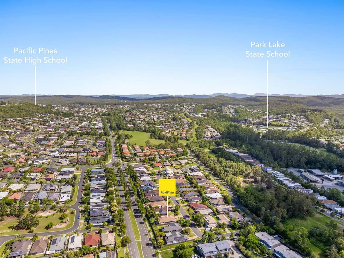 31 Witheren Circuit, Pacific Pines - Thumbnail 15