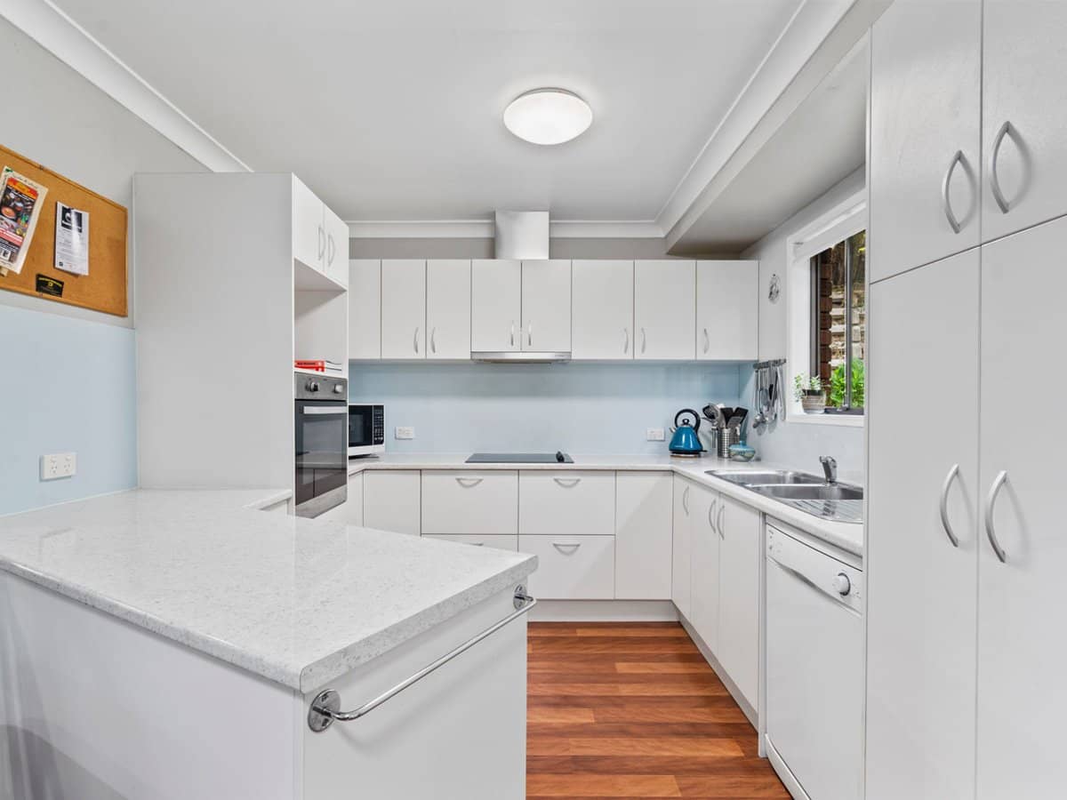 22 Lance Drive, MOUNT WARREN PARK - Thumbnail 4