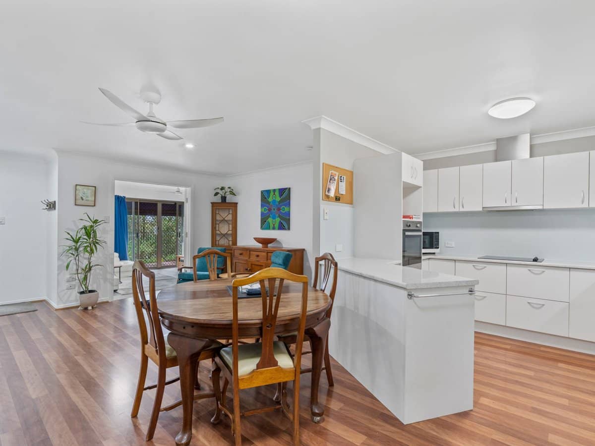 22 Lance Drive, MOUNT WARREN PARK - Thumbnail 5