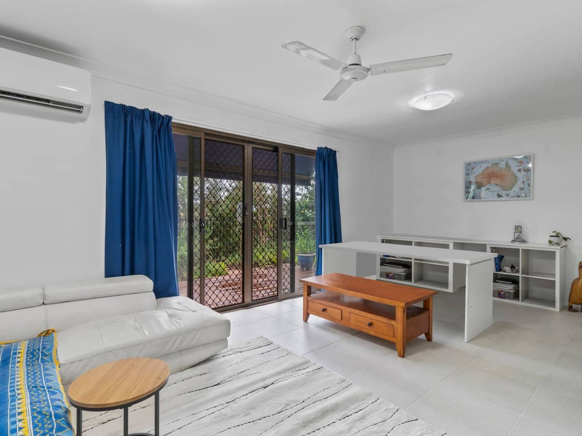 22 Lance Drive, MOUNT WARREN PARK - Thumbnail 7