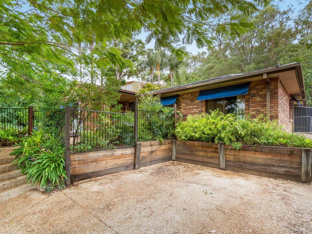 22 Lance Drive, MOUNT WARREN PARK - Thumbnail 21