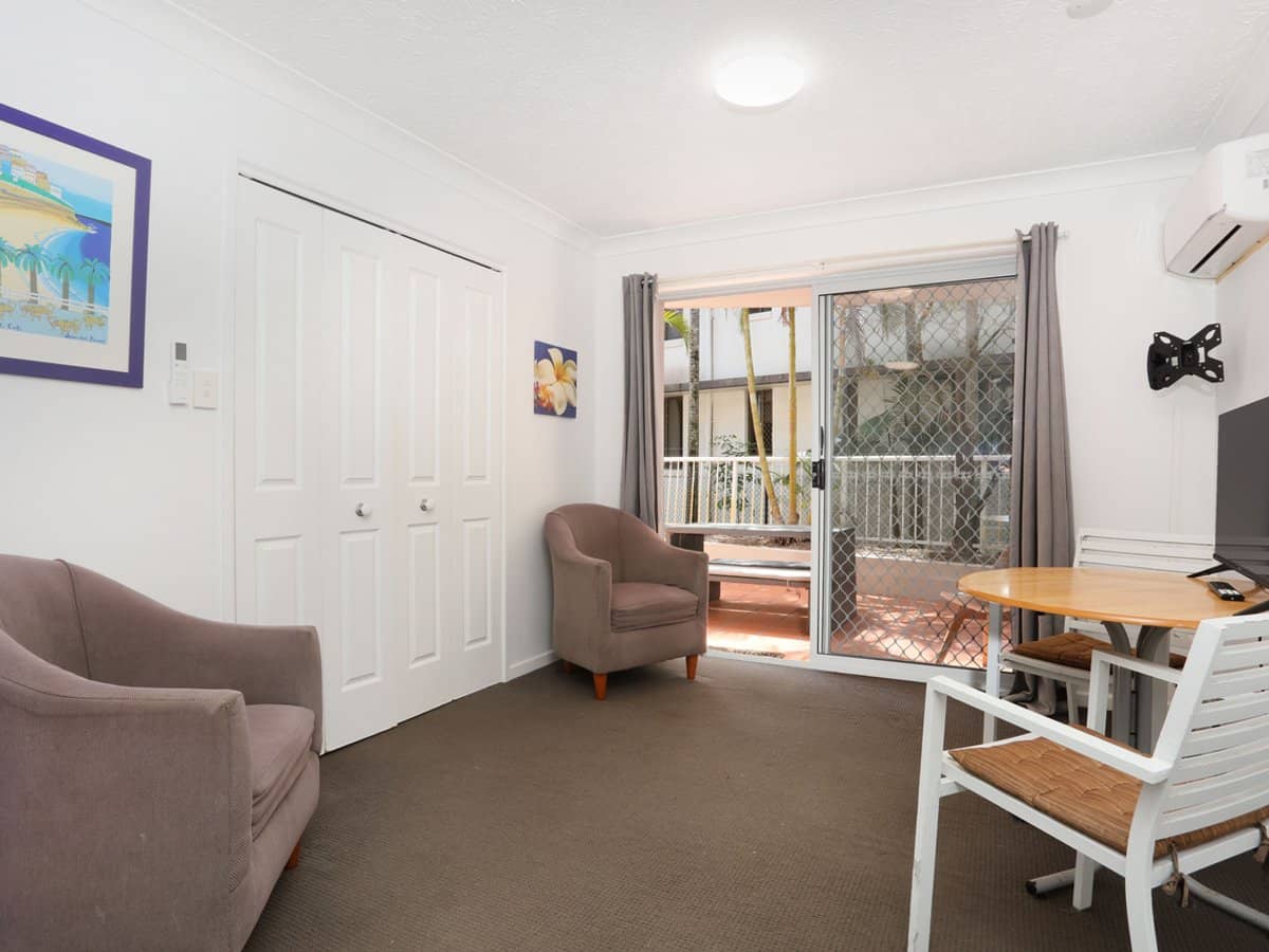 21-27 Markwell Avenue, SURFERS PARADISE - Thumbnail 2