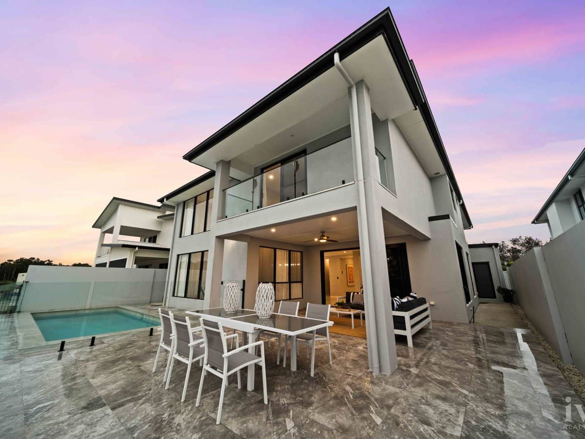 188 Lake Serenity Boulevard, Helensvale - Thumbnail 15