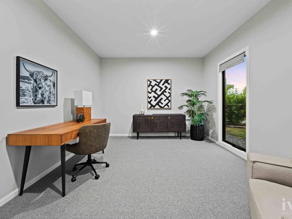 188 Lake Serenity Boulevard, Helensvale - Thumbnail 27