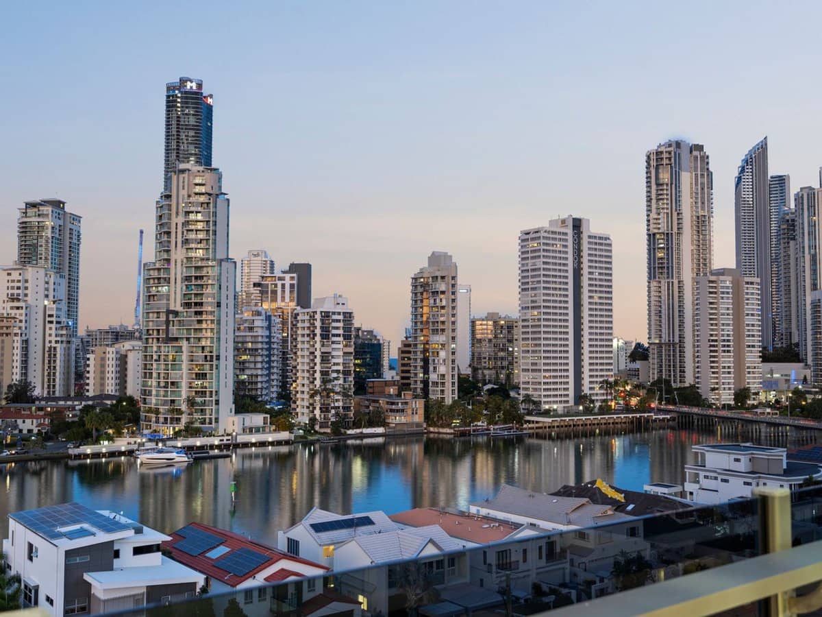 53 Darrambal Street, SURFERS PARADISE - Thumbnail 6