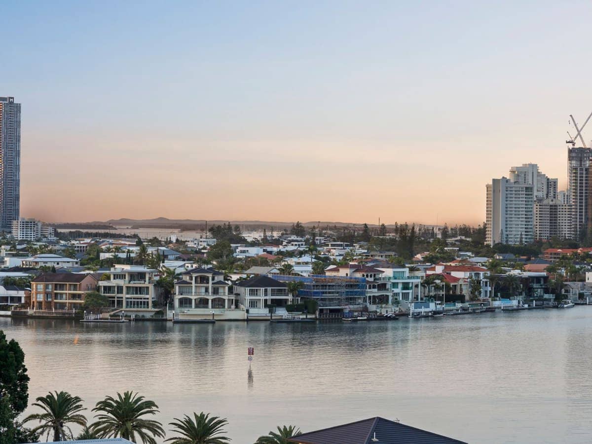 53 Darrambal Street, SURFERS PARADISE - Thumbnail 11