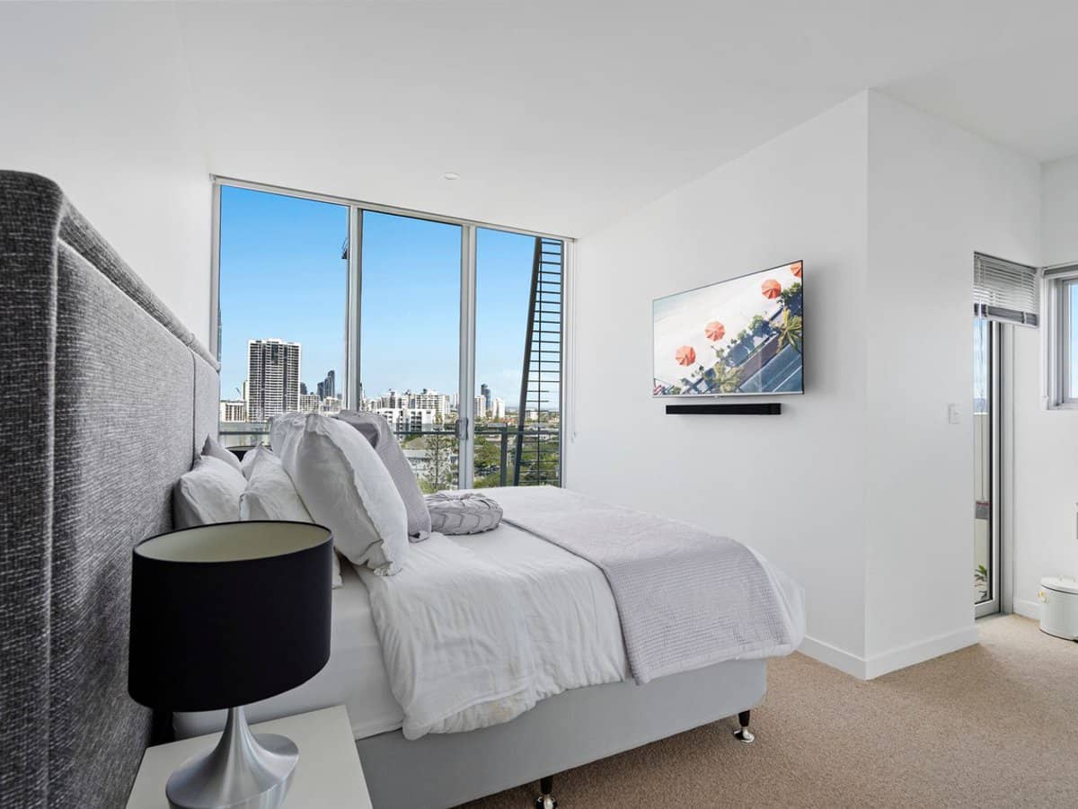 53 Darrambal Street, SURFERS PARADISE - Thumbnail 20