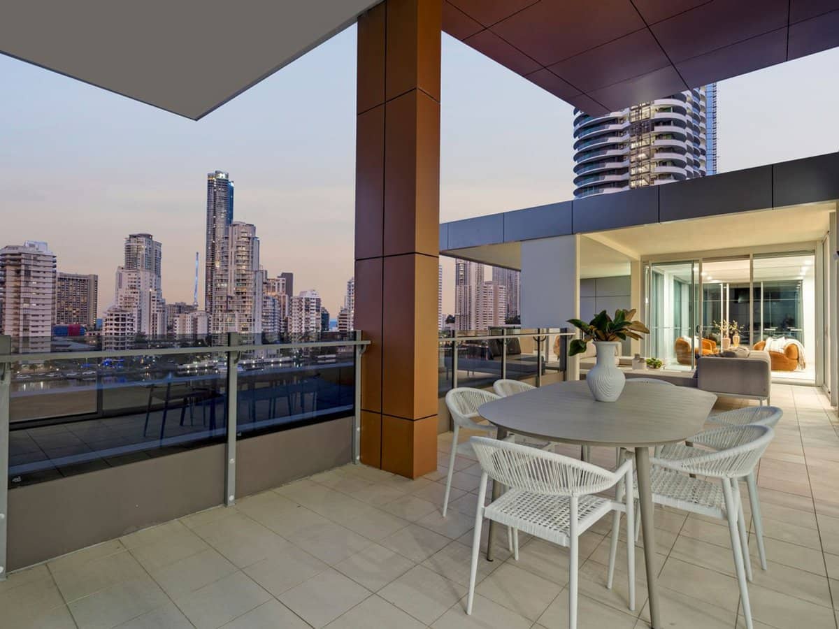53 Darrambal Street, SURFERS PARADISE - Thumbnail 22
