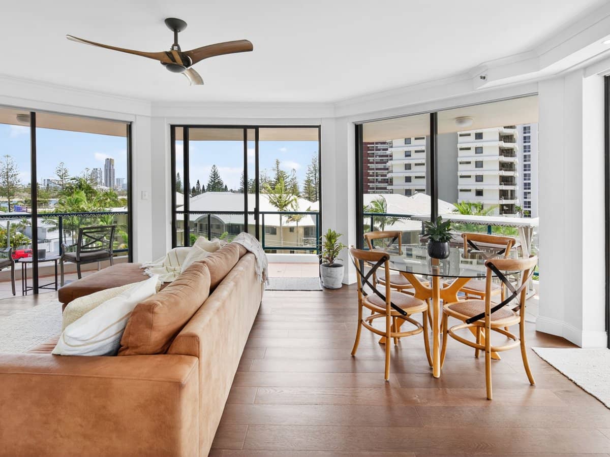 22 Montgomery Avenue, MAIN BEACH - Thumbnail 8